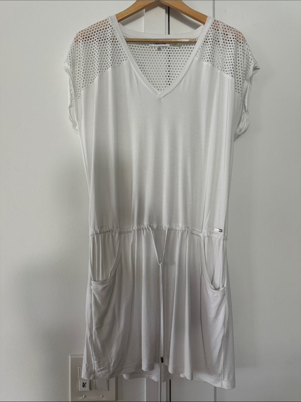 White V-Neck Knit Tunic Dress